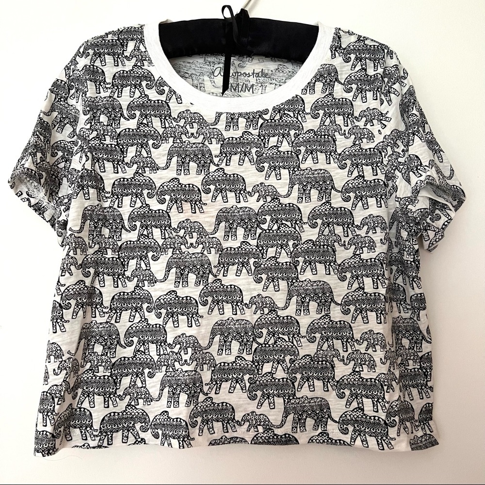 Aeropostale Elephant Crop Top